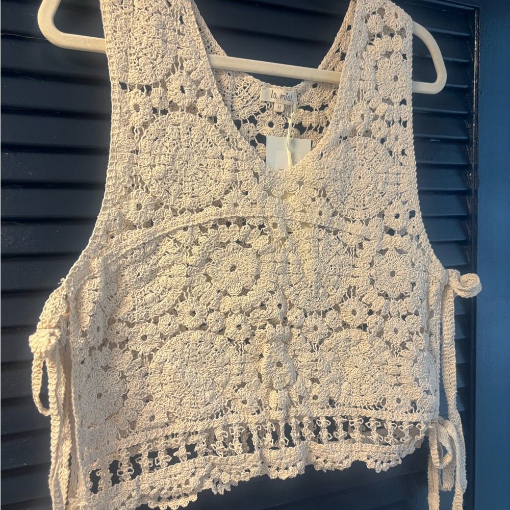 LA MIEL Crochet Cropped side tie Tank Top- MEDIUM- NEW WITH TAGS